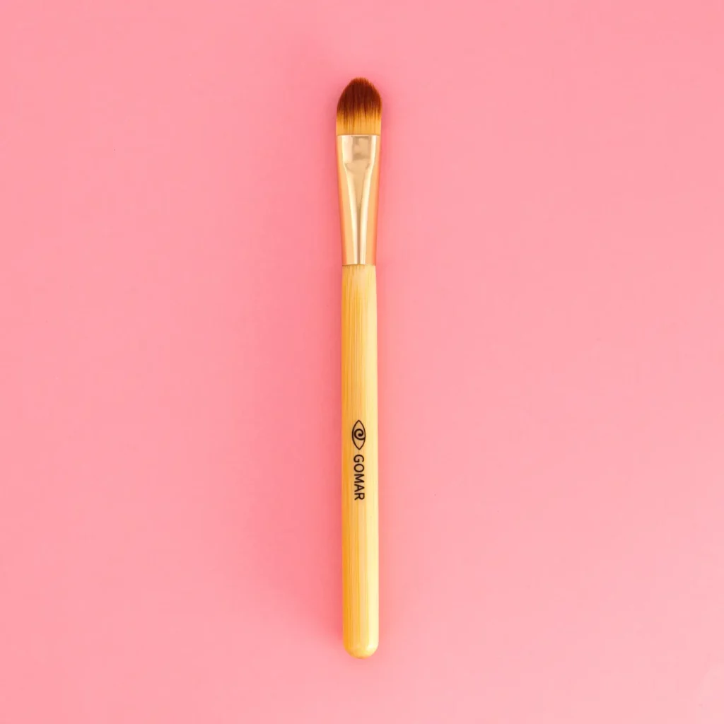 Bamboo concealer brush