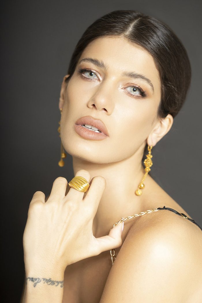 Contact Lens - Love Me