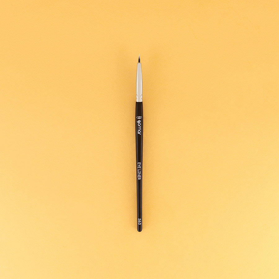 فرشاة شفاه صغيرة