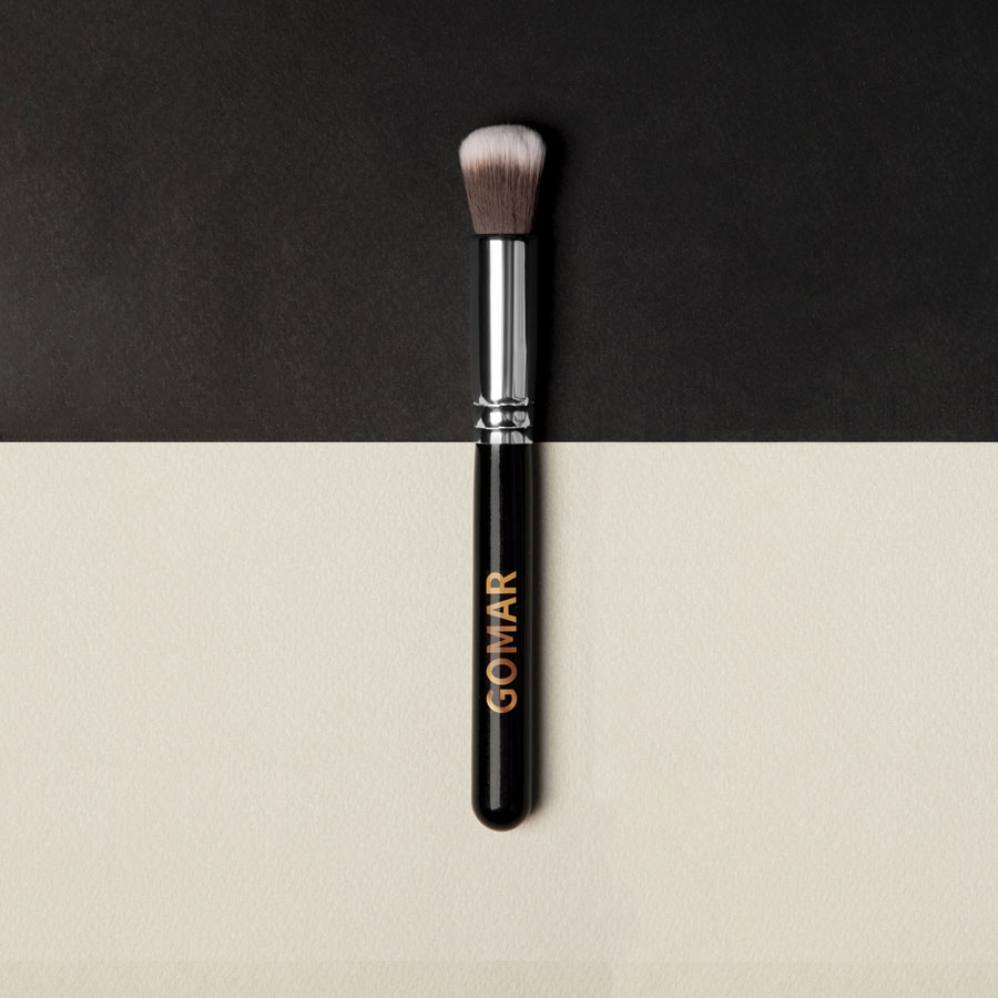 Concealer buffer brush